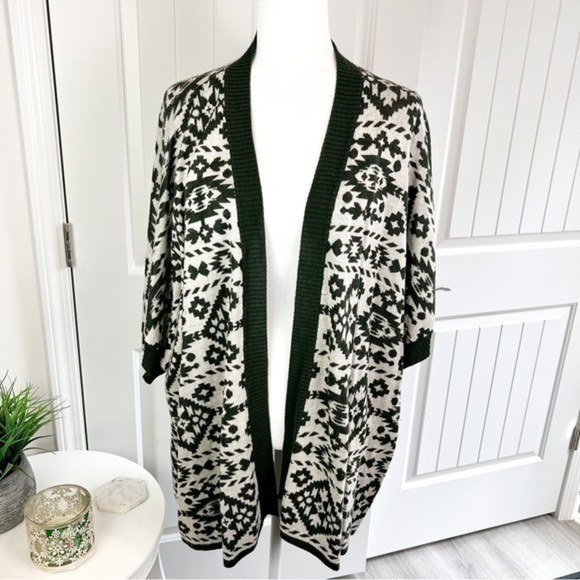 Altar'd State open front cardigan sweater women size S/M Aztec print black white - Picture 1 of 8